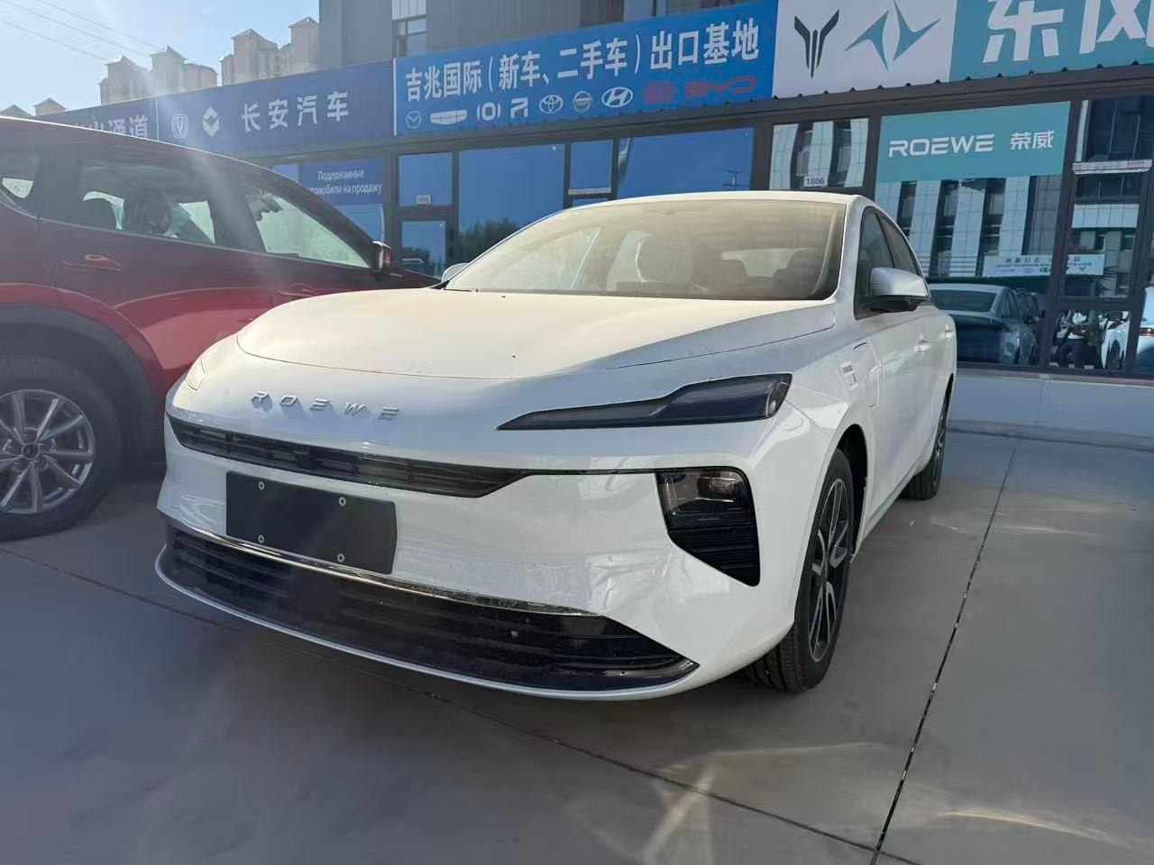 Roewe D6